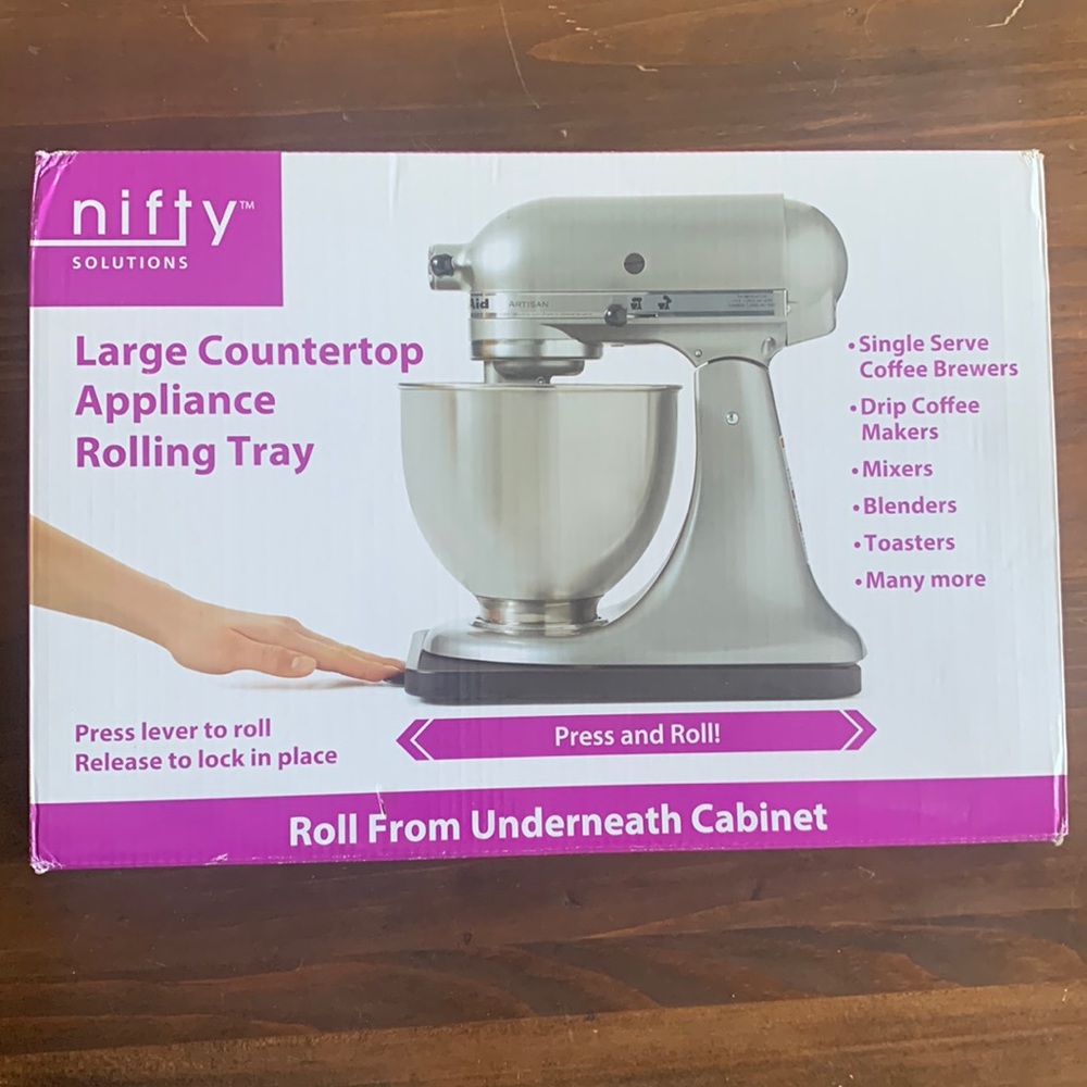 Countertop rolling tray